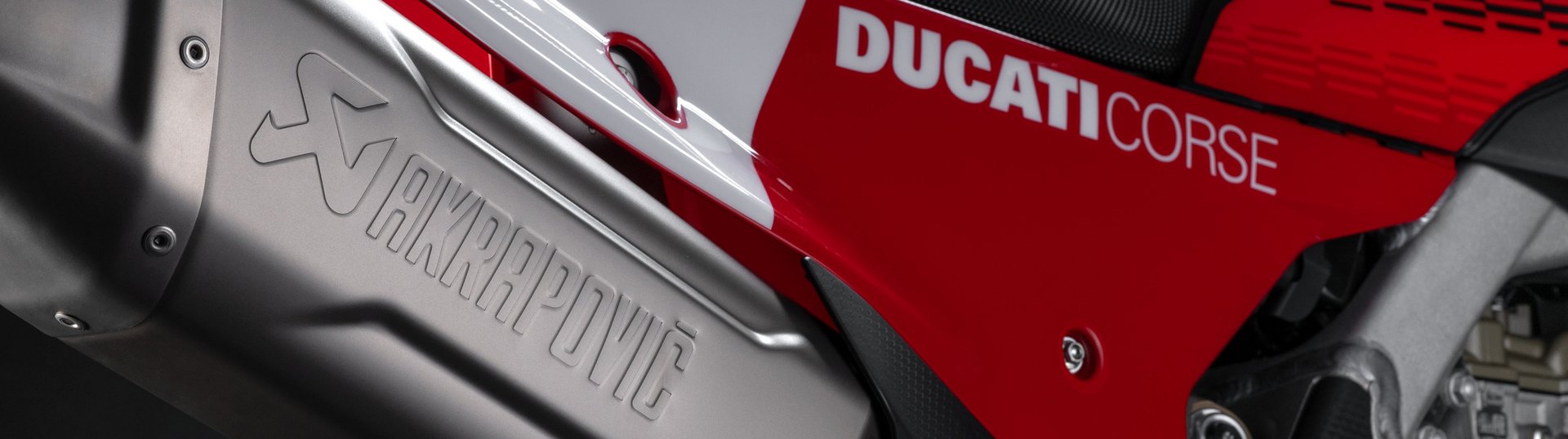 Desmo450 MX Factory Slide 2
