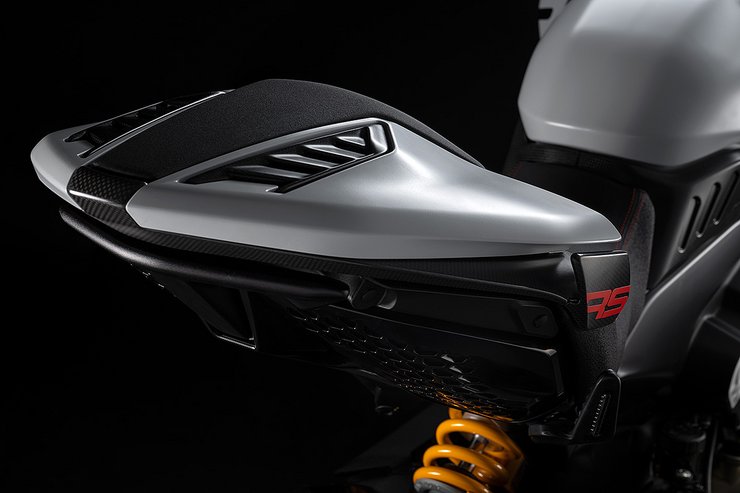 Diavel V4 RS Slide 5