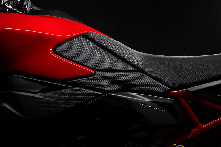 Hypermotard V2 Slide 6