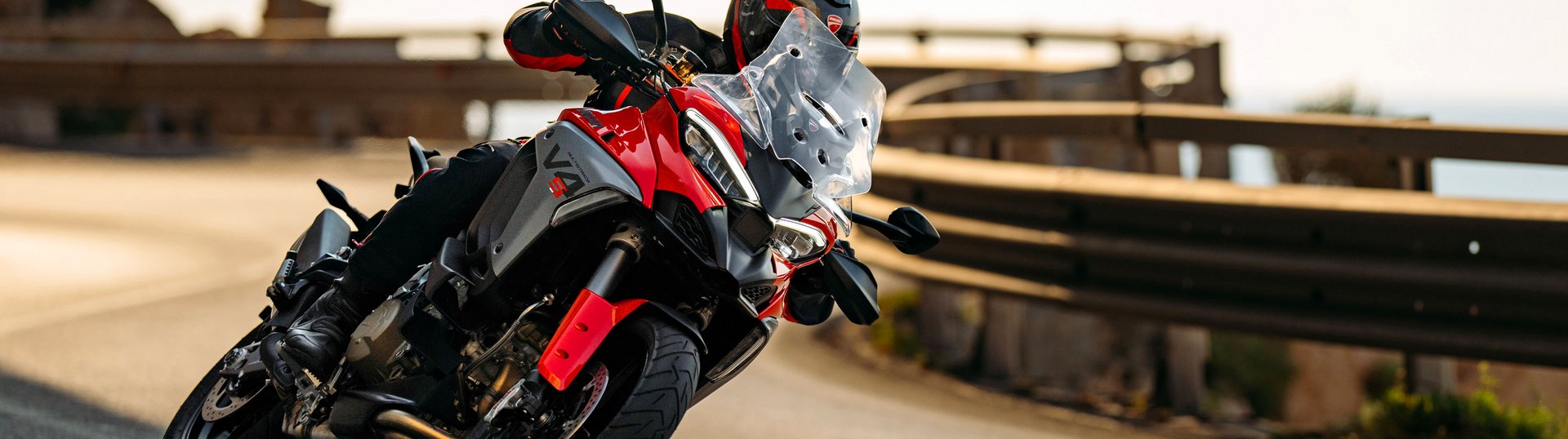 Multistrada V4 FL Slide 2