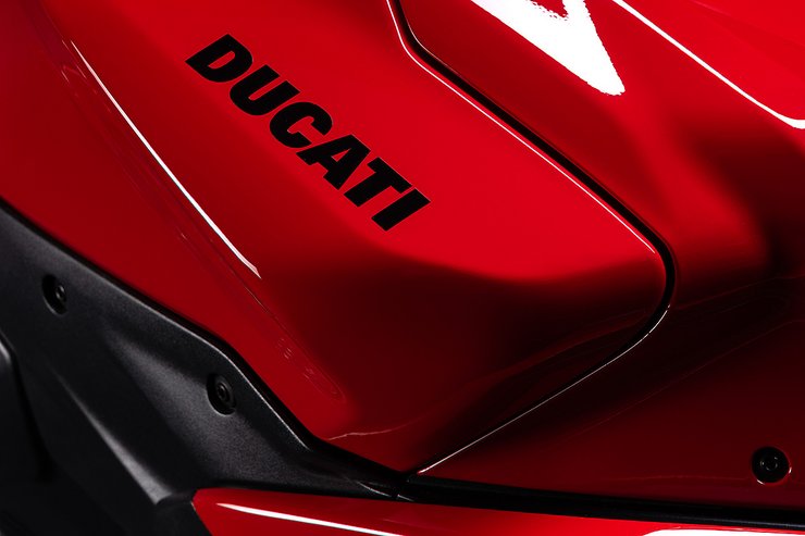 Steetfighter V2 Slide 5