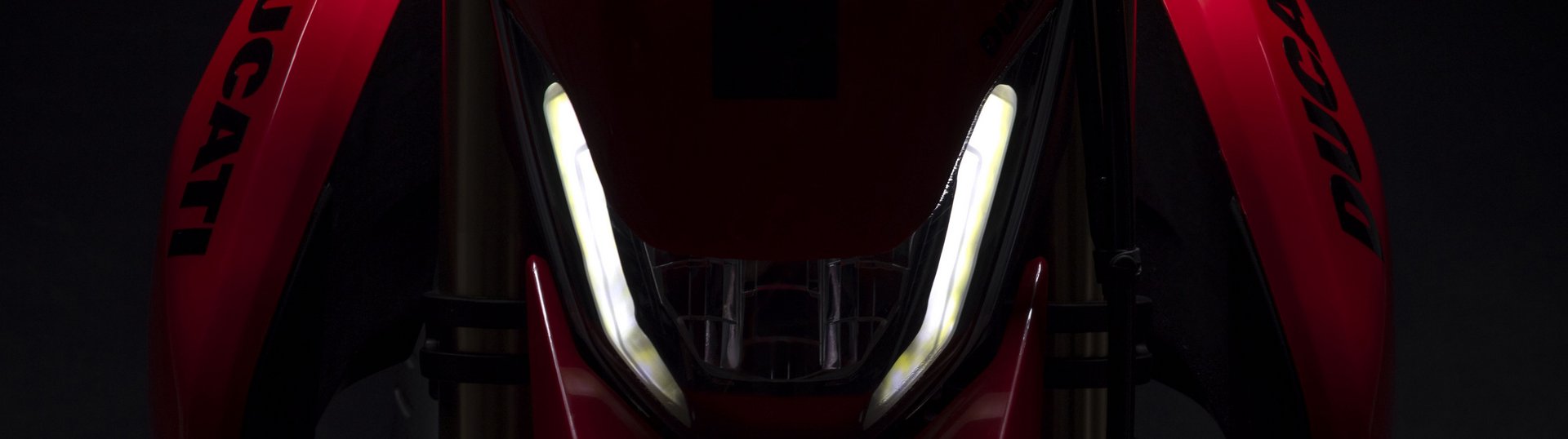 Hypermotard 698 Mono Slide 3