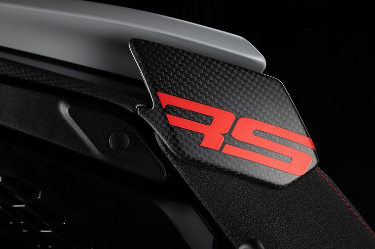 Diavel V4 RS Slide 2
