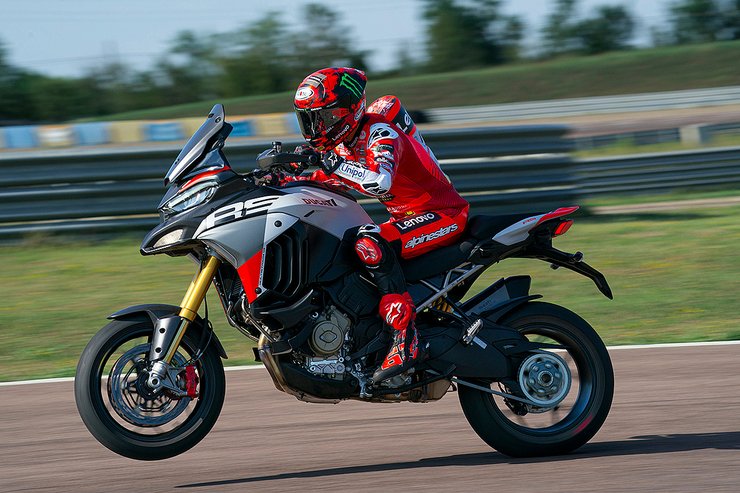 Multistrada V4 RS FL Slide 3