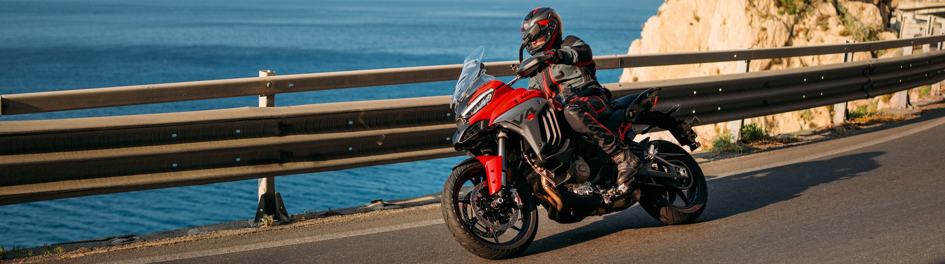 Multistrada V4 FL Slide 4