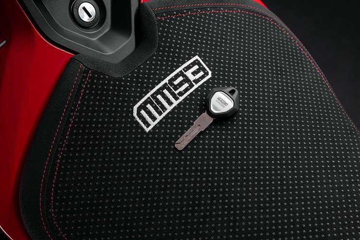 Panigale V4 MM93 WC Replica Slide 4