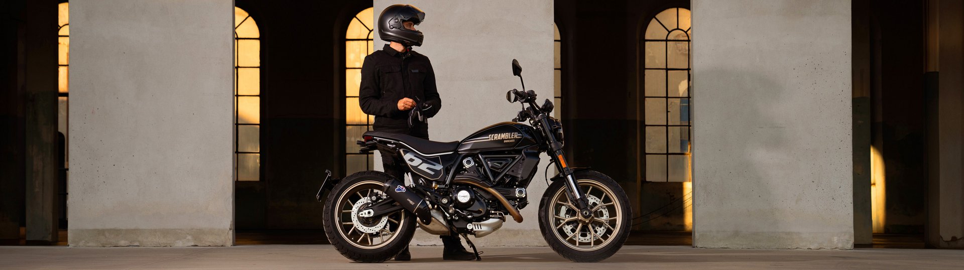 800 Full Throttle 2G 25 Slide 1