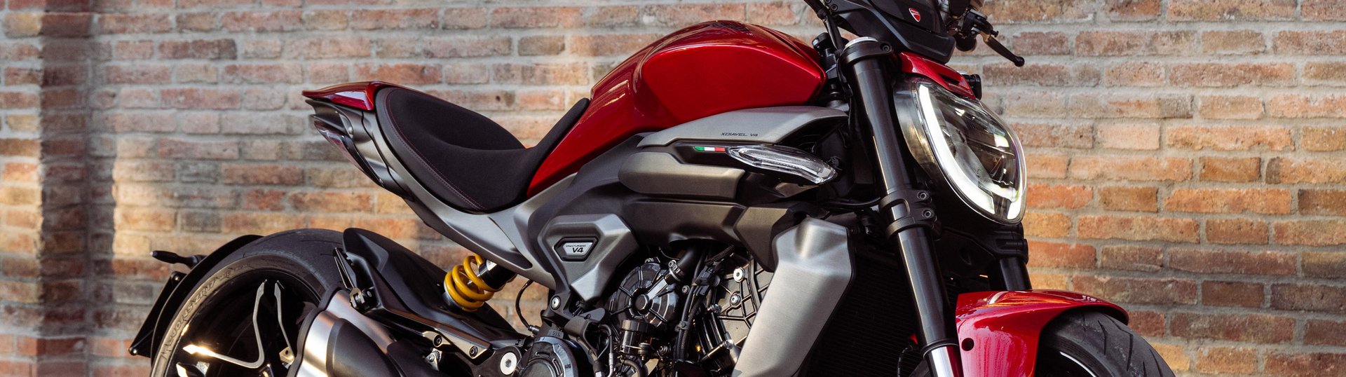 XDiavel V4 Slide 7