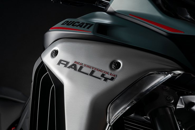 Multistrada V4 Rally FL Slide 5