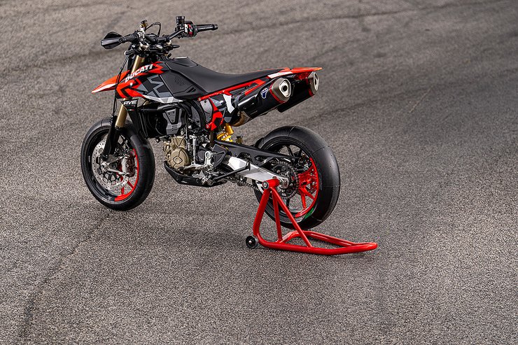 Hypermotard 698 Mono RVE Slide 2