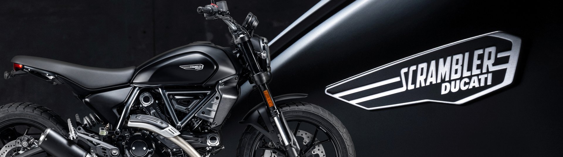 800 Icon Dark 2G Slide 0