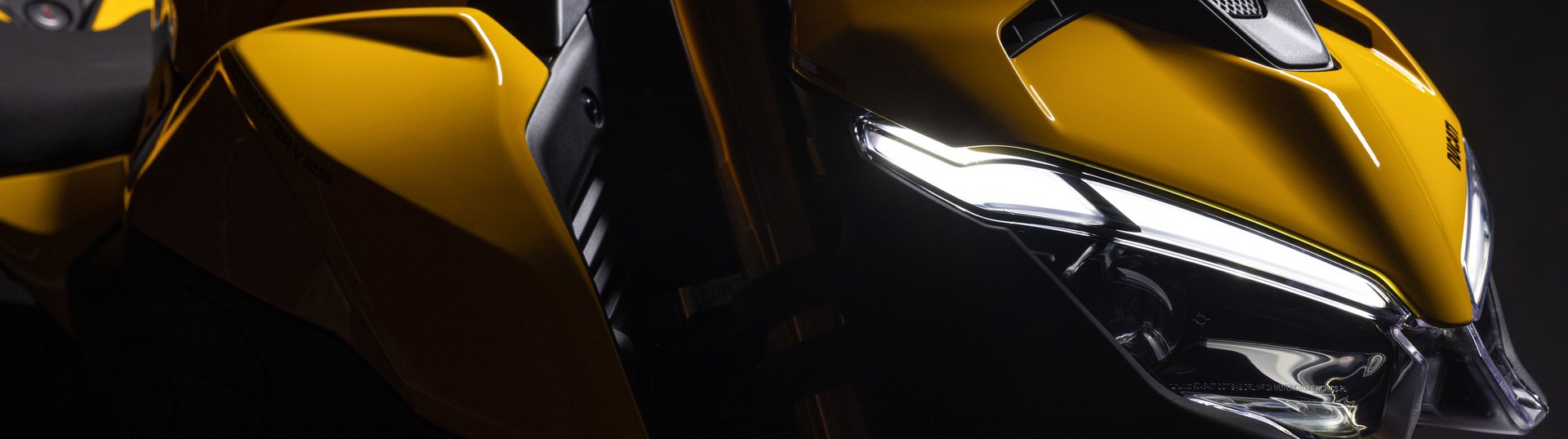 Steetfighter V2 S Slide 0