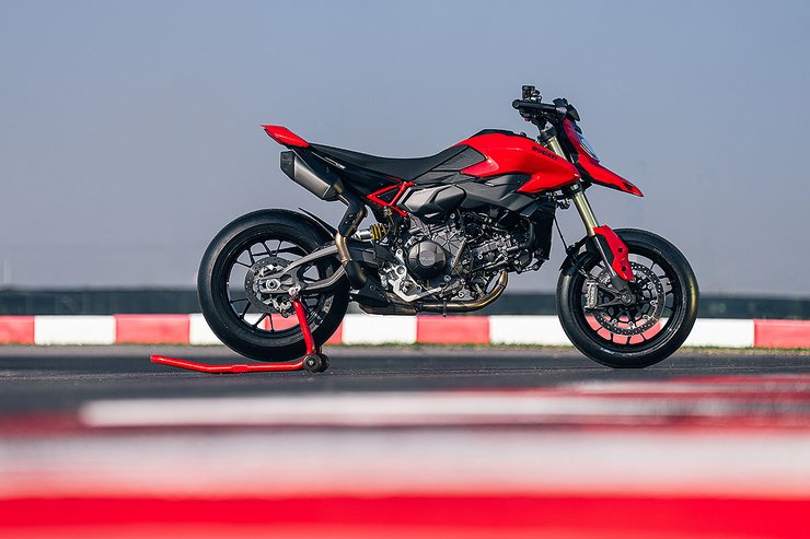 Hypermotard V2 Slide 1