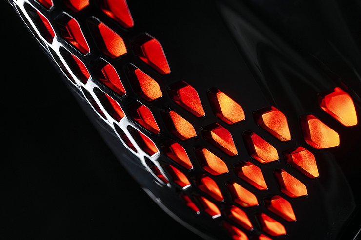 Diavel V4 Slide 4